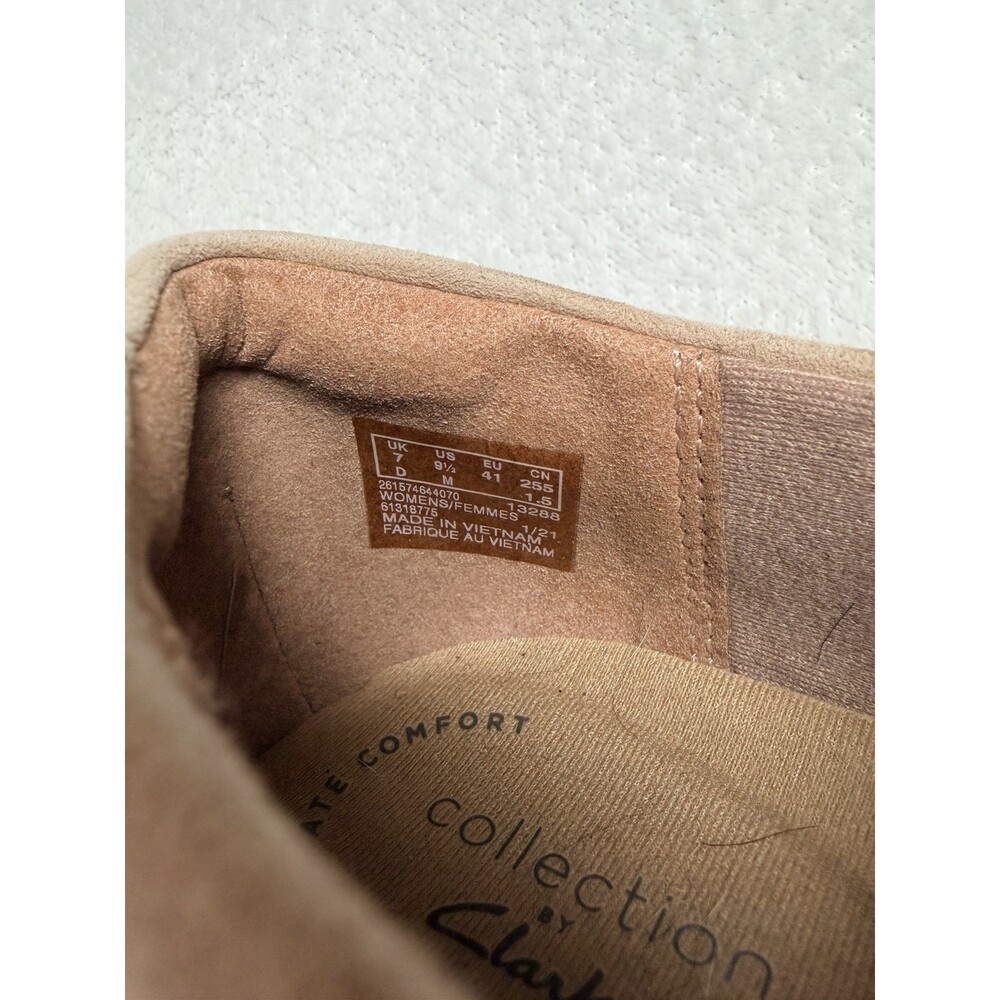 Clarks Collection Ultimate Comfort Women's 9.5 Tan Suede Oxford Lace-Up - Picture 6 of 7
